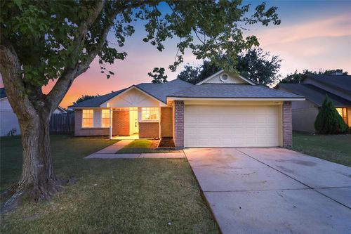 2807 Custer Dr, League City, TX, 77573-4706 | Card Image