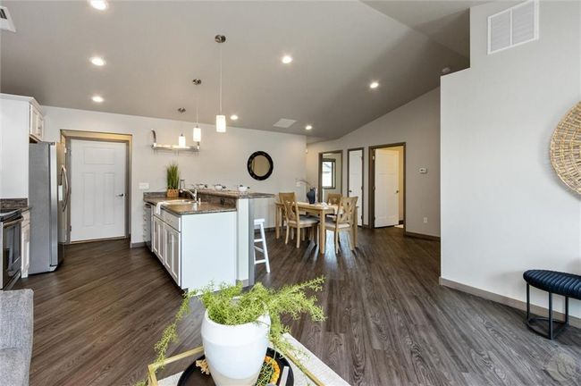 5906 Foxtail Loop W, Townhouse with 2 bedrooms, 2 bathrooms and null parking in Billings MT | Image 17