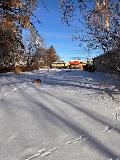 949 Rae Street, Regina, SK, S4T2B5 | Card Image