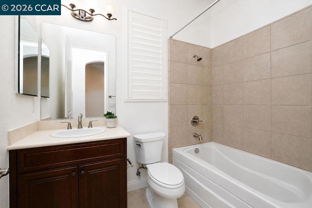 Residential in Brentwood 4
