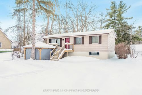 8304 County Rd 169, Severn, ON, L0K2B0 | Card Image