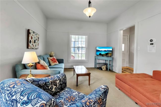 living room | Image 17
