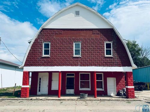 77 Deer Run Trl, Climbing Hill, IA, 51015-8152 | Card Image