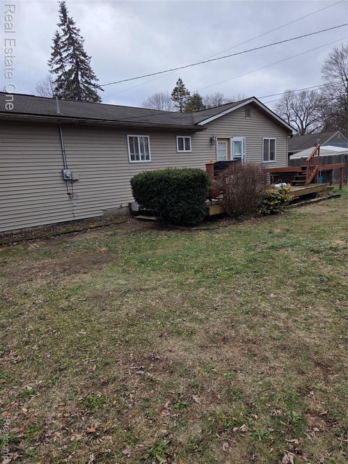 733 Luna Ct, Lake Orion, MI, 48362-3655 | Card Image