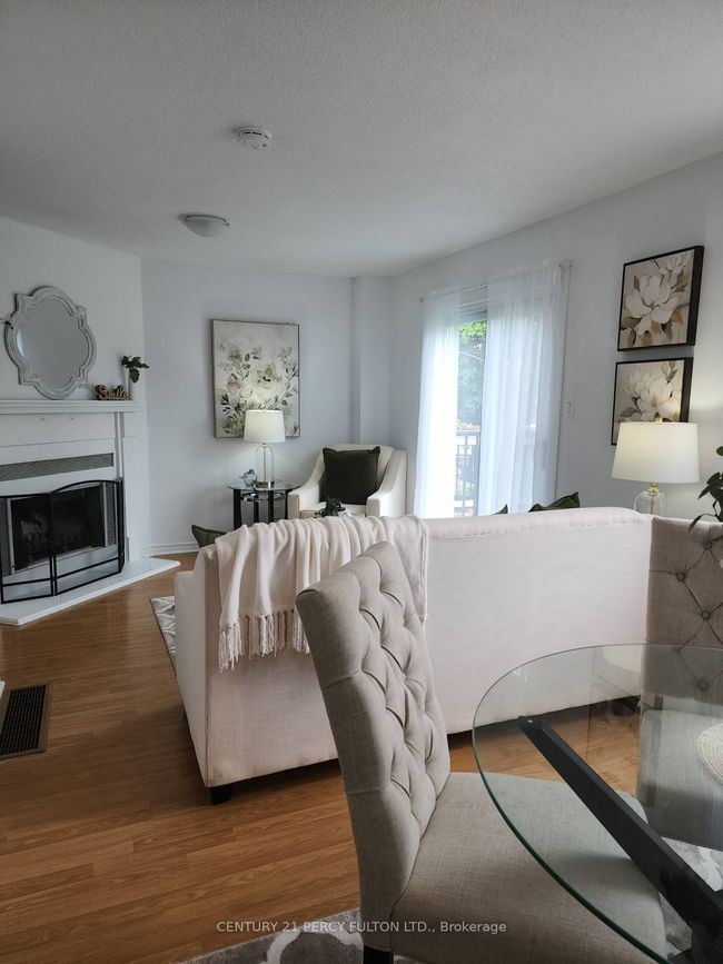 21 Trawley Cres, House other with 3 bedrooms, 2 bathrooms and 2 parking in Ajax ON | Image 6