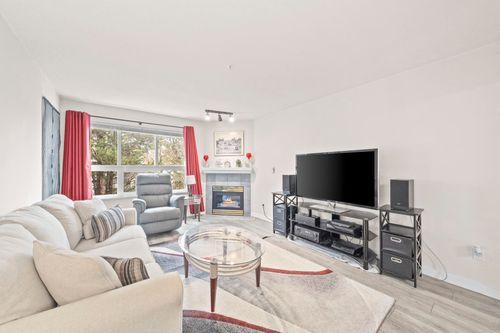 312-8068 120a St, Surrey, BC, V3W3P3 | Card Image
