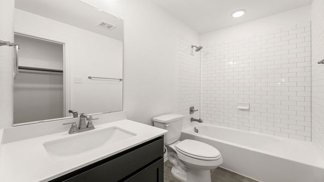 23. 1650 Gracehill - 3RD Bath | Image 25