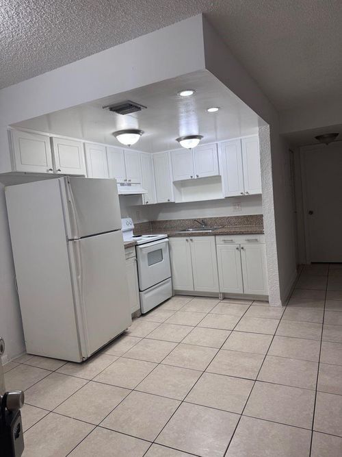 apt-12-6001 Nw 7th St, Margate, FL, 33063-4530 | Card Image