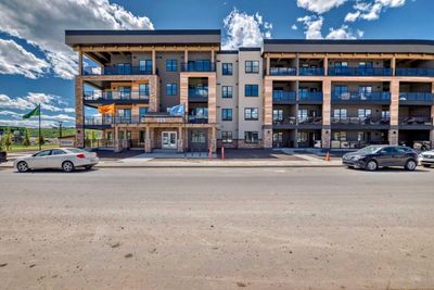 308 - 125 Wolf Hollow Cres Se, Condo with 1 bedrooms, 1 bathrooms and 1 parking in Calgary AB | Image 3