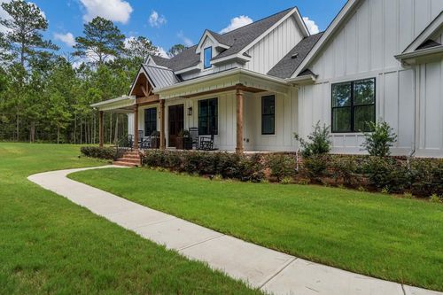1888 Lee Rd, Phenix City, AL, 36870 | Card Image