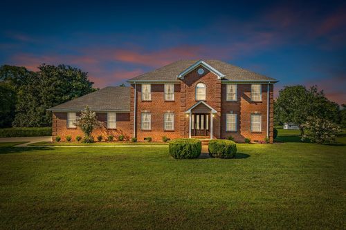 207 Sugar Tree Ln, Pulaski, TN, 38478-7907 | Card Image