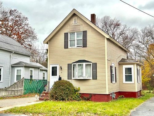 51 Shores St, Taunton, MA, 02780-2926 | Card Image