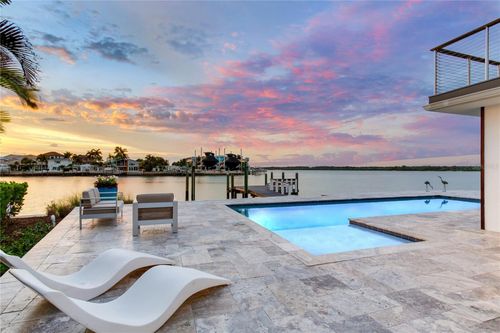 16117 4th St E, REDINGTON BEACH, FL, 33708-1613 | Card Image