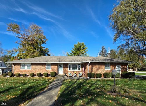 102 E Grant St, Waldron, IN, 46182-9785 | Card Image