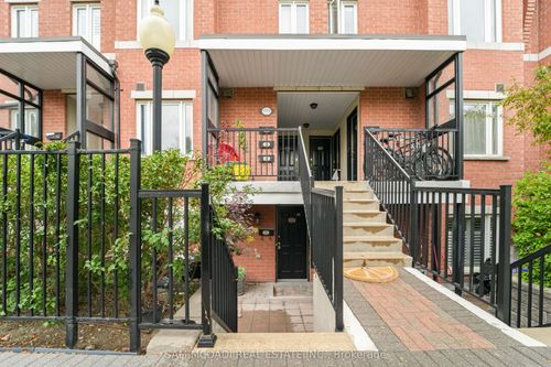 170-310 John St, Thornhill, ON, L3T0A7 | Card Image