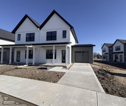 2827 Foxglove Ln Se, Kentwood, MI, 49512-3155 | Card Image