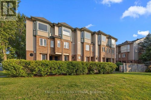9-2820 Baseline Road, Ottawa, ON, K2H1G9 | Card Image