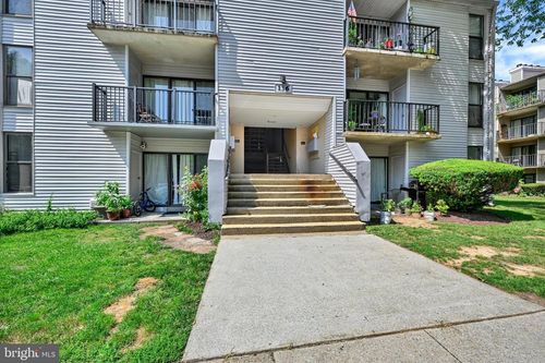 102-136 Duvall Ln, GAITHERSBURG, MD, 20877-1639 | Card Image