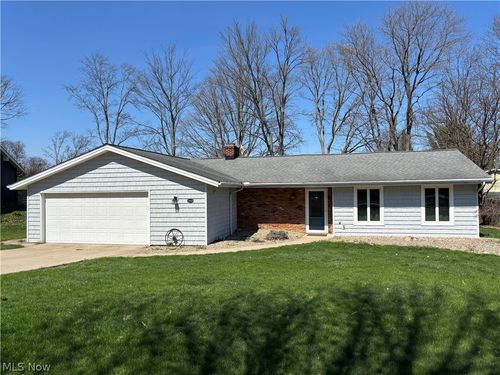 13926 Delaware Dr, Middleburg Heights, OH, 44130-7027 | Card Image