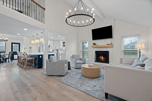 2000 Greenview Dr, Carrollton, TX, 75010-4051 | Card Image