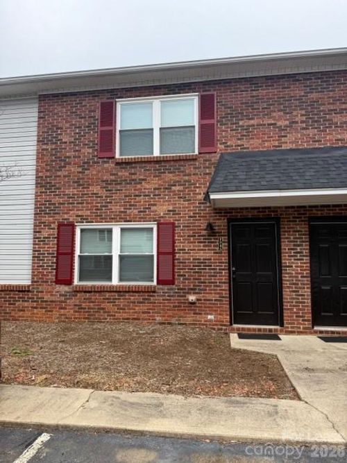 1545 14th Ave Ne, Hickory, NC, 28601-2838 | Card Image