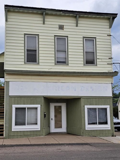 620 Vulcan St, IRON MOUNTAIN, MI, 49801-2334 | Card Image