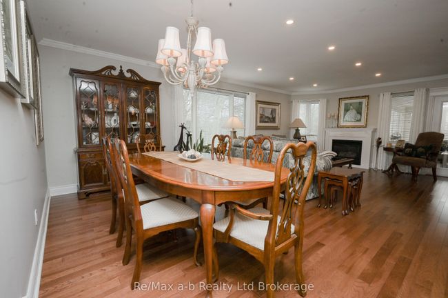 11 Mcdonald Crt, House other with 2 bedrooms, 3 bathrooms and 2 parking in Tillsonburg ON | Image 10