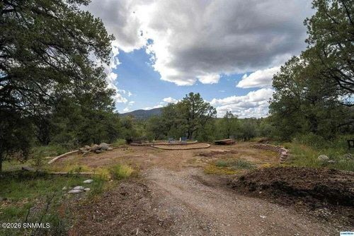 38 Heavens Gait Rnch, Silver City, NM, 88061-8633 | Card Image