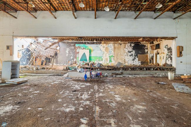 North gym & stage | Image 59