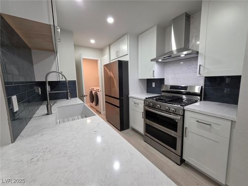 1048-2200 S Fort Apache Rd, Las Vegas, NV, 89117-5705 | Card Image