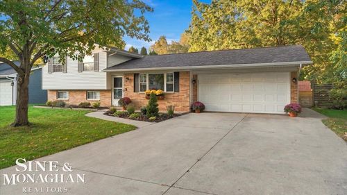 350 Manor Drive, East China Township, MI, 48054 | Card Image