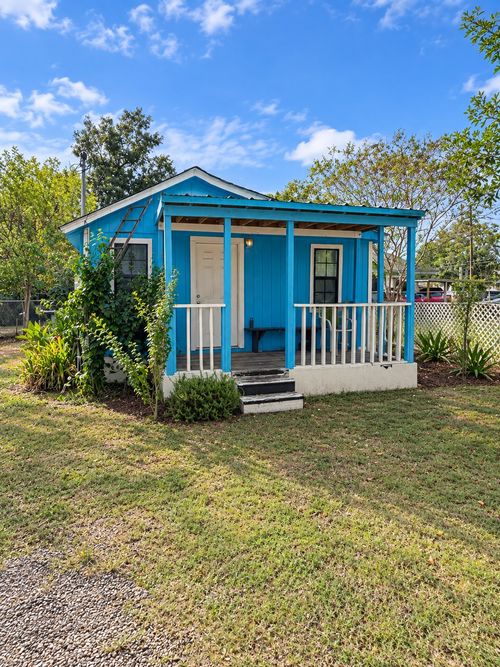 1108 Ne Water Street, Victoria, TX, 77901 | Card Image