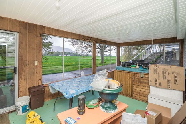 9356 Ross Road, House other with 3 bedrooms, 2 bathrooms and 10 parking in Mission BC | Image 30