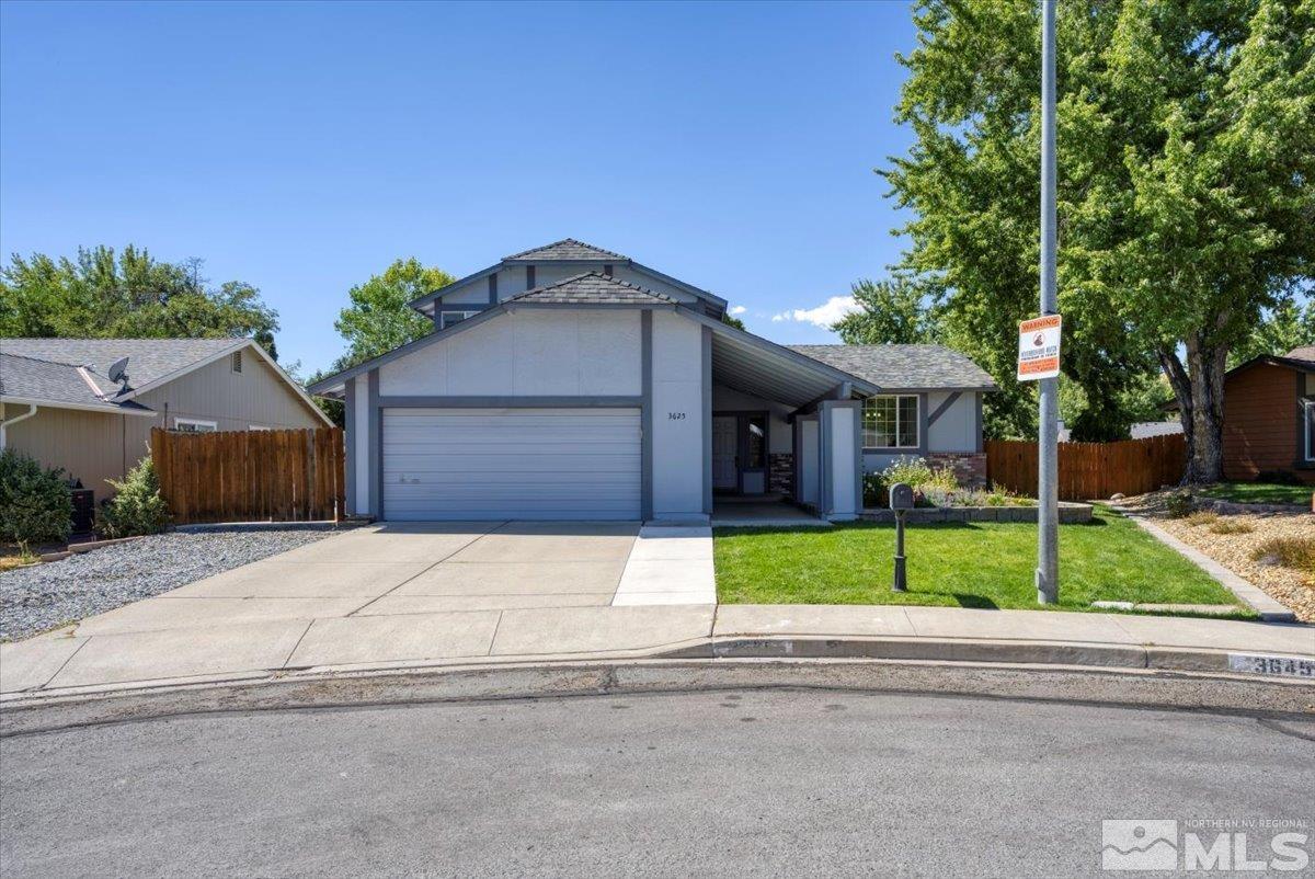 Oakdale Ct, Sparks, NV 89434