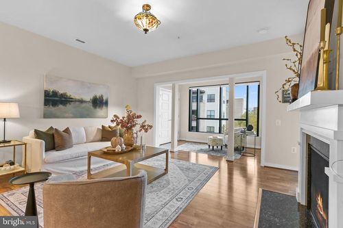 apt-315-8970 Fascination Ct, LORTON, VA, 22079-5715 | Card Image