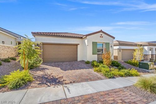 823 Eaton Falls St, Henderson, NV, 89011-2705 | Card Image