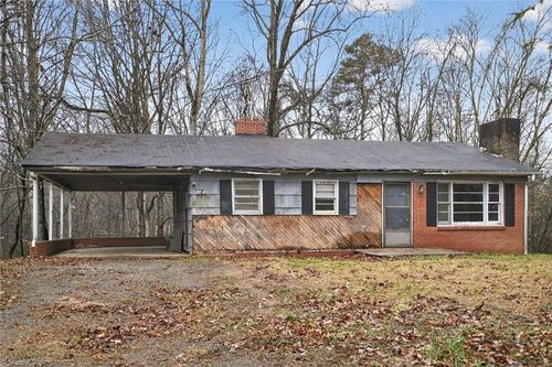 4021 Vestal Rd, Jonesville, NC, 28642-9244 | Card Image