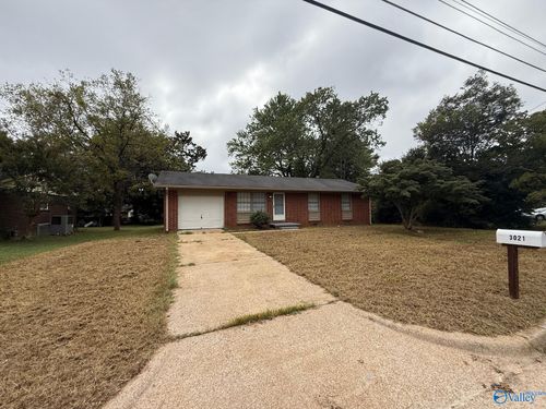 3021 Deerfield Rd Nw, Huntsville, AL, 35810-1413 | Card Image