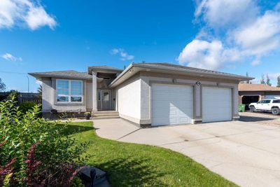 2406 58 A Avenue Crt, House detached with 4 bedrooms, 3 bathrooms and 5 parking in Lloydminster AB | Image 1