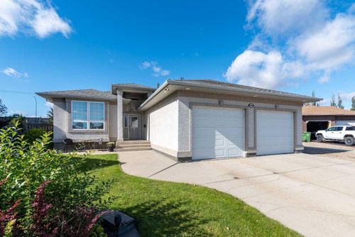 2406 58a Avenue Crt, Lloydminster, AB, T9V2Z7 | Card Image