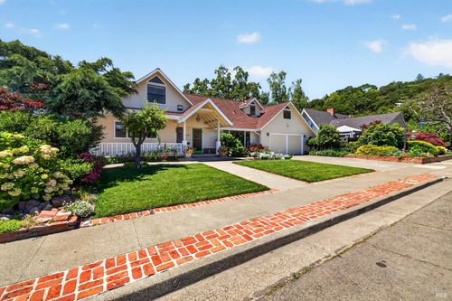 2453 Delevan Way, Santa Rosa, CA, 95404-3101 | Card Image