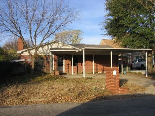 617 Comal Avenue, White Settlement, TX, 76108 | Card Image