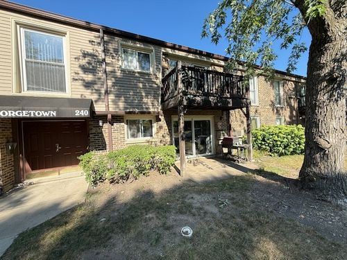 unit-102-240 N Carter St, Palatine, IL, 60067-2467 | Card Image