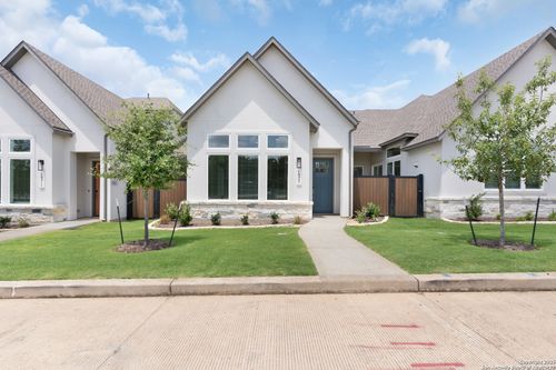 8-10031 University Way, San Antonio, TX, 78224 | Card Image