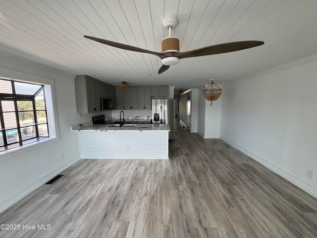 APT-1 - 519 Canal Dr, Condo with 2 bedrooms, 2 bathrooms and null parking in Carolina Beach NC | Image 15