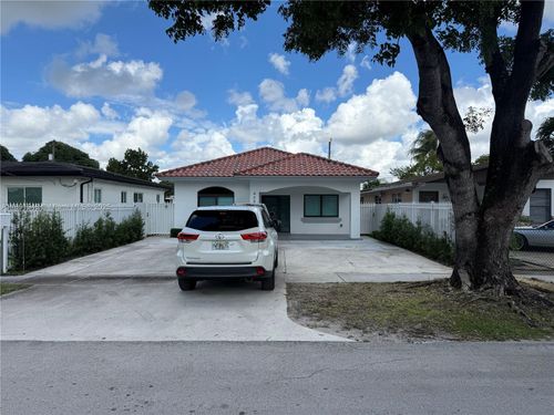 2-465 E 58th St, Hialeah, FL, 33013-1312 | Card Image