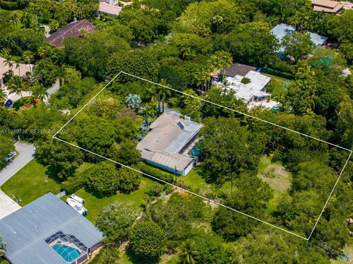 12365 Sw 60th Ct, Pinecrest, FL, 33156-5605 | Card Image