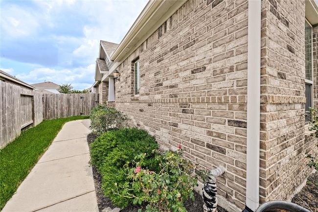 21231 Flowering Crape Myrtle Dr, House other with 3 bedrooms, 2 bathrooms and 2 parking in Porter TX | Image 24