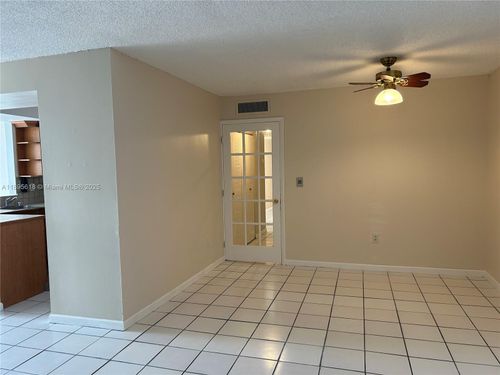 apt-202-9411 Sw 4th St, Miami, FL, 33174-2019 | Card Image