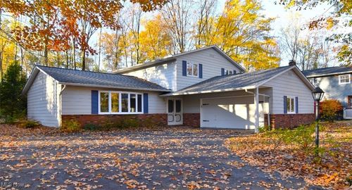 8080 Monterey Dr, Kirtland, OH, 44094-5131 | Card Image